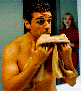 hotfamousmen:  Oscar Isaac