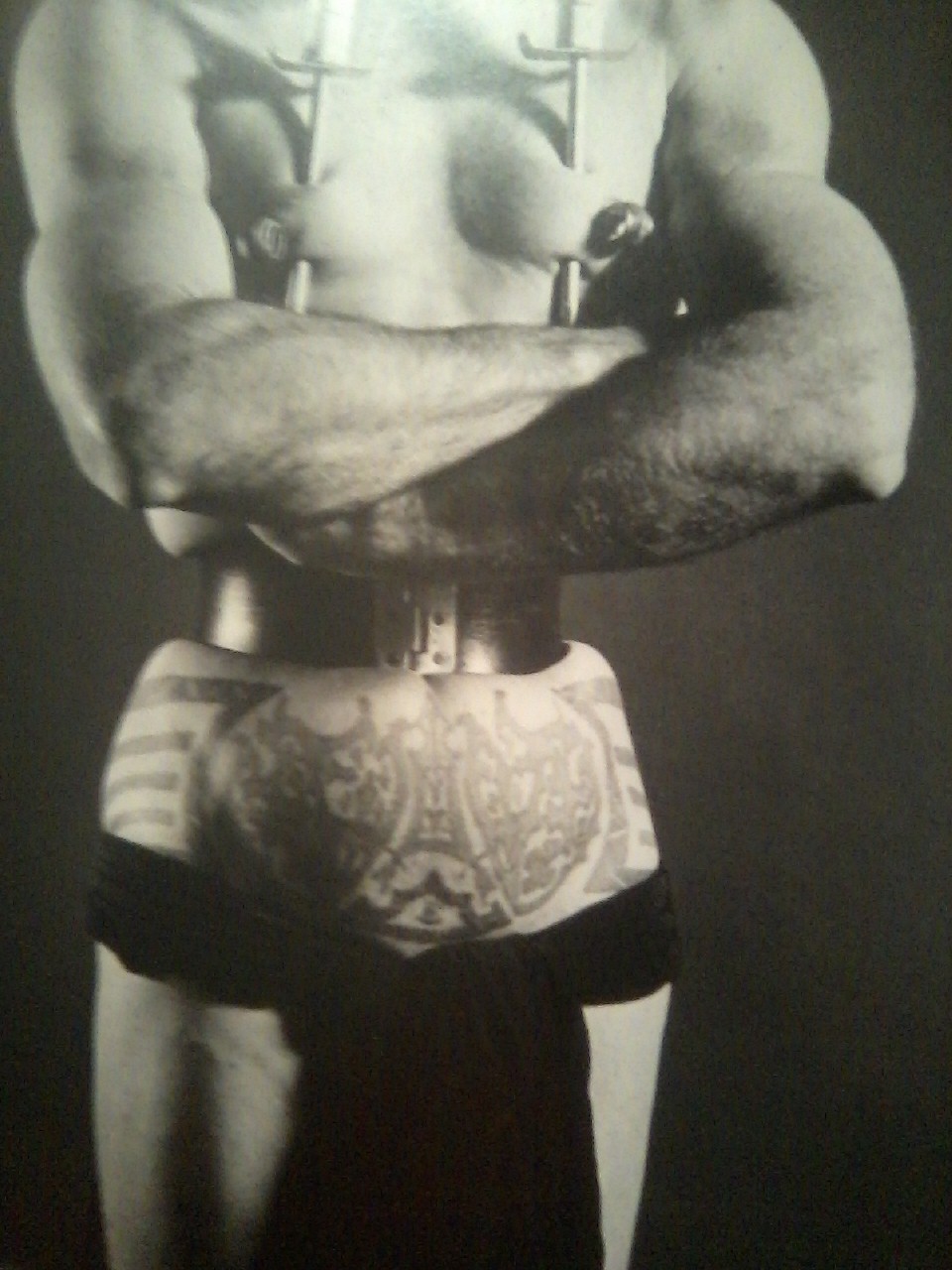 trinaechidna:  satanikmuguette:  (via mod-allure)  Some of my favorite photographs