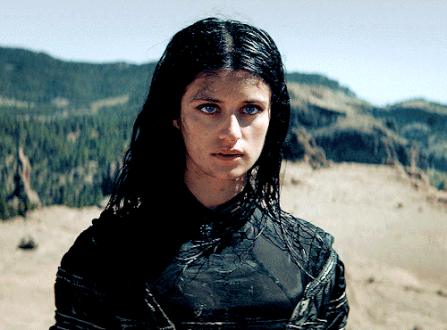 taylorjoy-anya: Anya Chalotra as Yennefer of VengerbergThe Witcher » 1.04 – Of Banquets, Bastards an