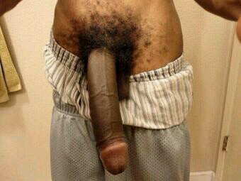 robertjjj:  armyboii11inch:  My my my; datz my kind of grade A meat…….12 inchez