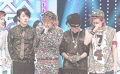 shinwoos:  b1a4’s first win @ music core 130518 ♥ 