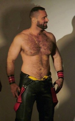 themoderngay:  hairyblokes:  Lots of Hairy Blokes, Bears and Daddies. (submissions welcome, all only over 18 please) Follow me at Hairy Blokes.  Beards…grrrr