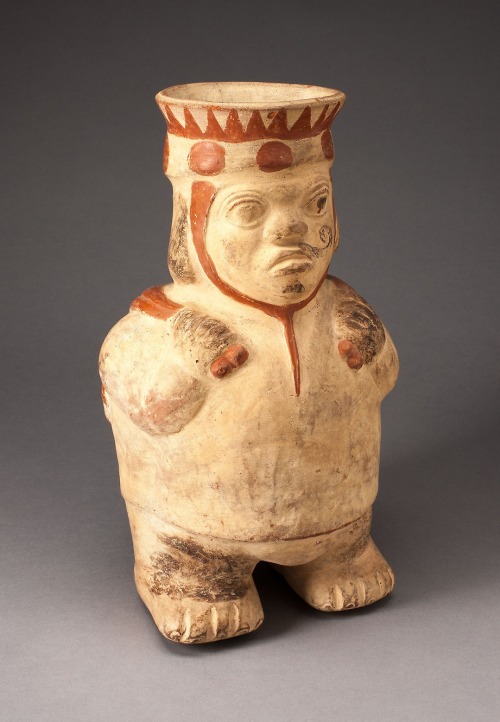 Effigy Jar Depicting a Dwarf Carrying a Puma, Moche, -180, Art Institute of Chicago: Arts of the Ame