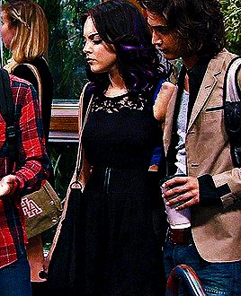 elizabethgillies:  every jade west outfit: 4x09