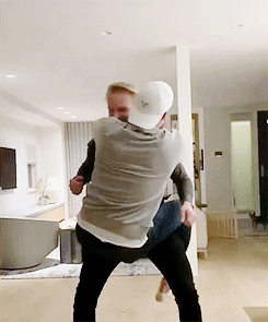 9db05fcd36410d5a437a196963b9eb914170a146.gif