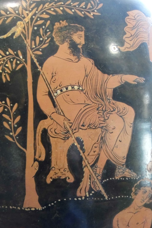 dreamwalkertobe:Haides and Kore from an Apulian red-figure volute krater, depicting the punishment o