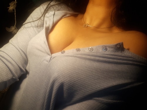 sqxishy:  undress me