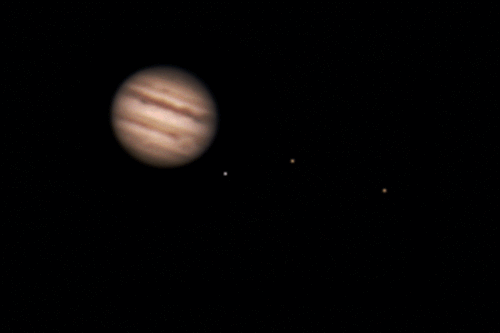 2wenty-se7en:  Jupiter’s moons 