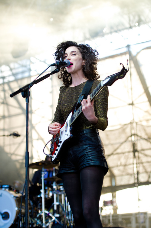 mtv.com/artists/st-vincent