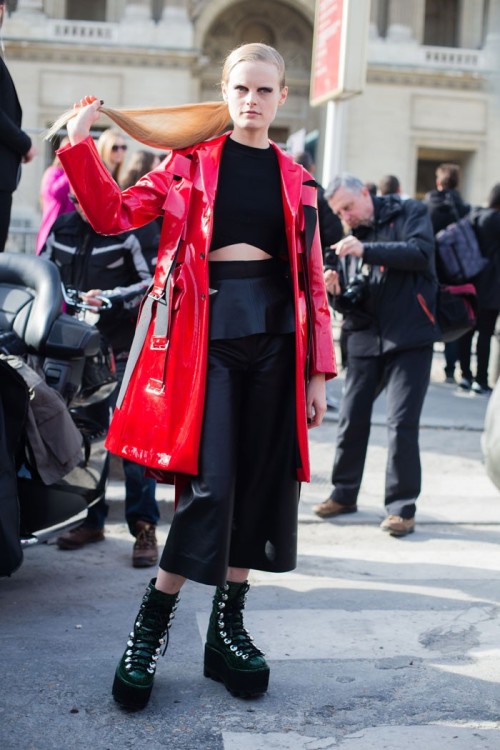 vogueably: hey babe.