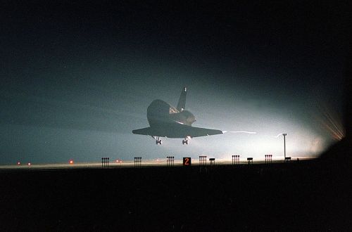 Space Shuttle Atlantis lands at the Shuttle Landing Facility, Kennedy Space Center, at the end of ST