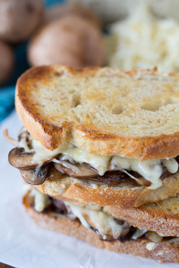 foodffs: Caramelized Onion, Mushroom, and Swiss Melt Really nice recipes. Every hour.