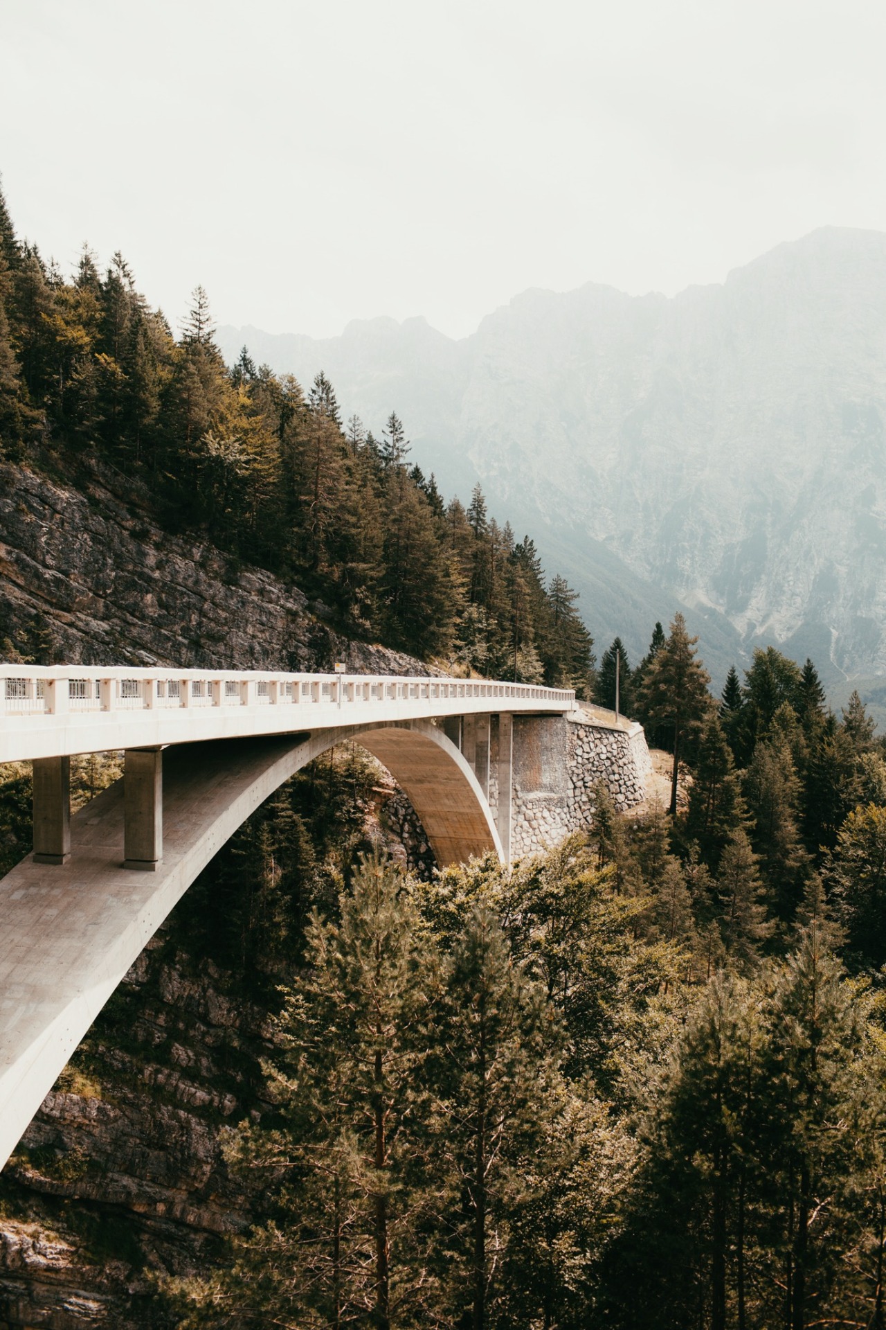 danielodowd:  http://lucascorny.vsco.co/