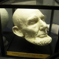 blondebrainpower:Abraham Lincoln’s Death Mask Taken at the time of his autopsy, and currently on display at the  National Museum of Health and Medicine, Washington DC. In 2007, Dr. John  Sotos studied his face and medical records and concluded that