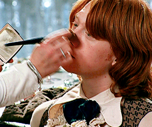 weasleymione:Rupert Grint as Ron Weasley (behind the scenes)