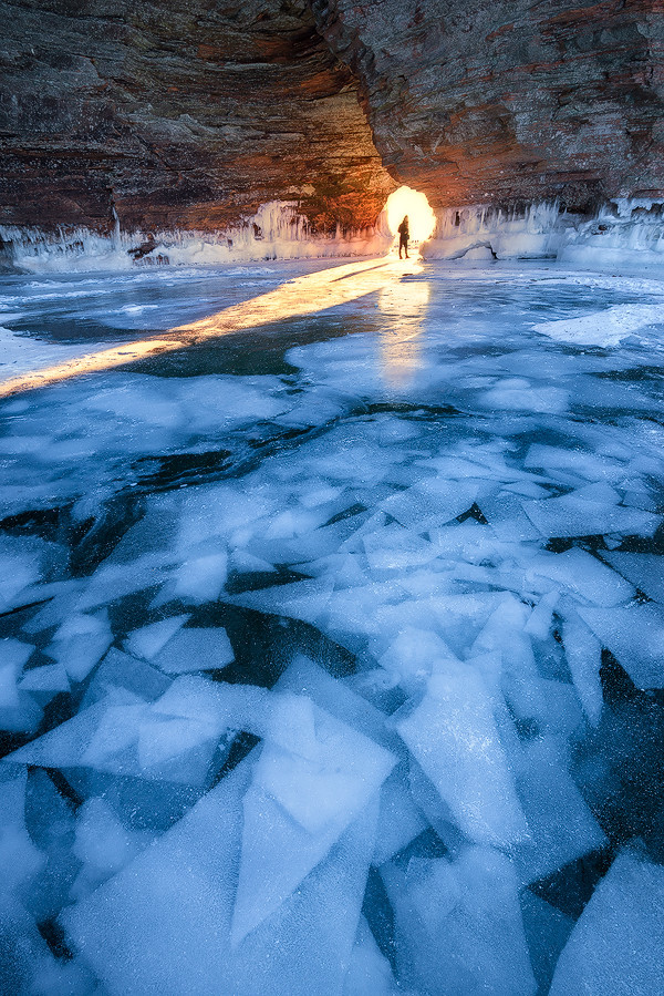 vurtual:  Portal to Ice Age (by Yanbing Shi)Apostle Islands National Lakeshore