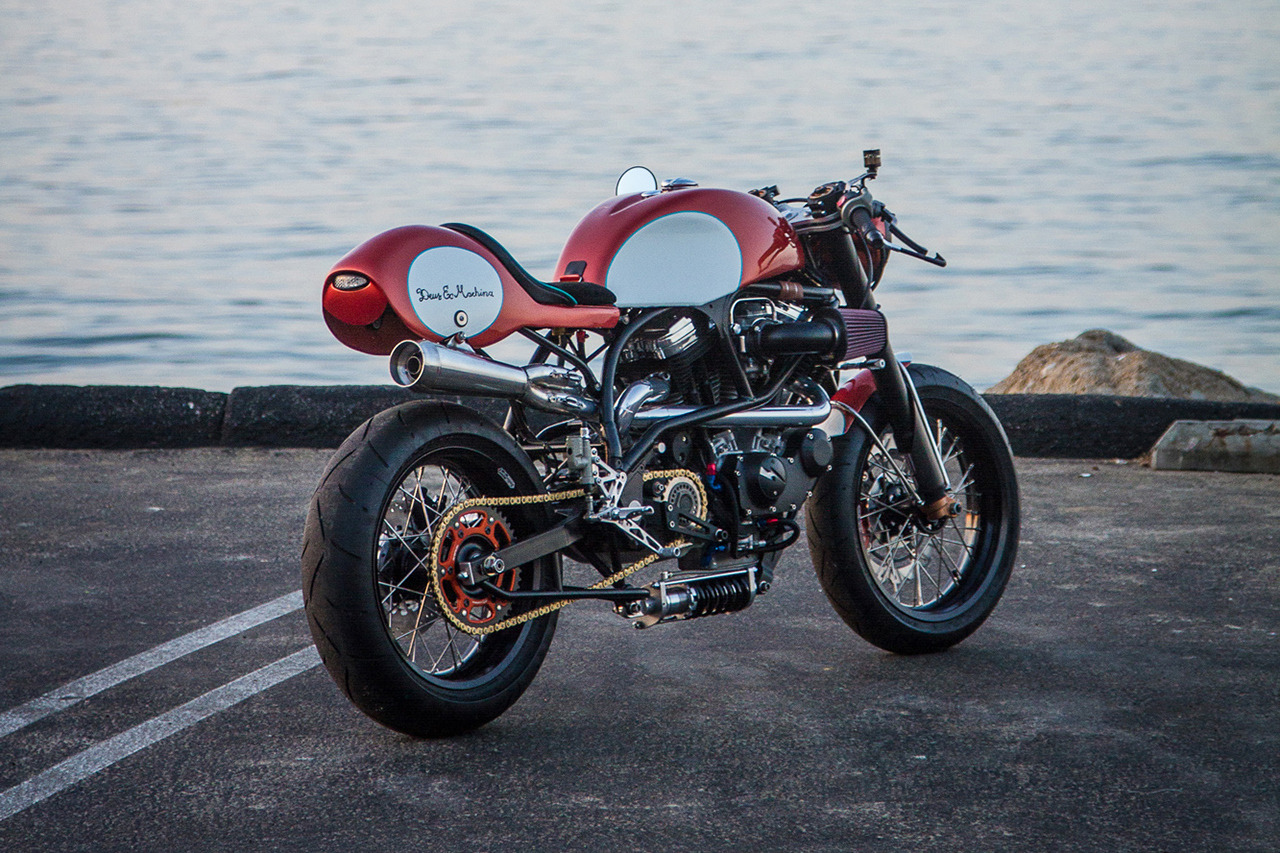 hyperhino:  The Bully by Deus Ex Machina 