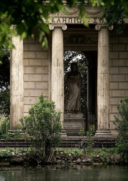 ghostlywatcher:  Villa Borghese. Rome, Italy. 