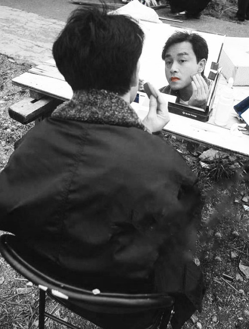 applying make-up on the set of “Temptress Moon”pics credit: x x