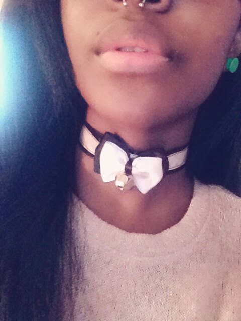 prince-bunnie:  I received my replacement collar from nekochokers after my first
