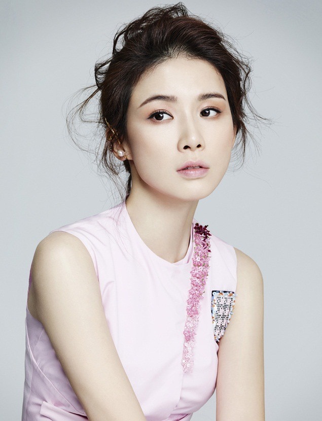 koreanmodel:  Lee Bo Young by J. Dukhwa for Bazaar Korea Mar 2014 