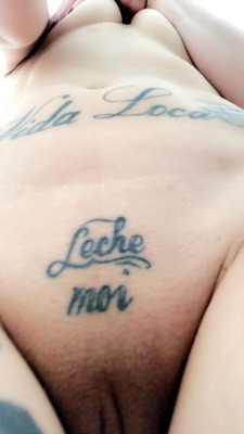 babywumotherfucker:  lèche moi