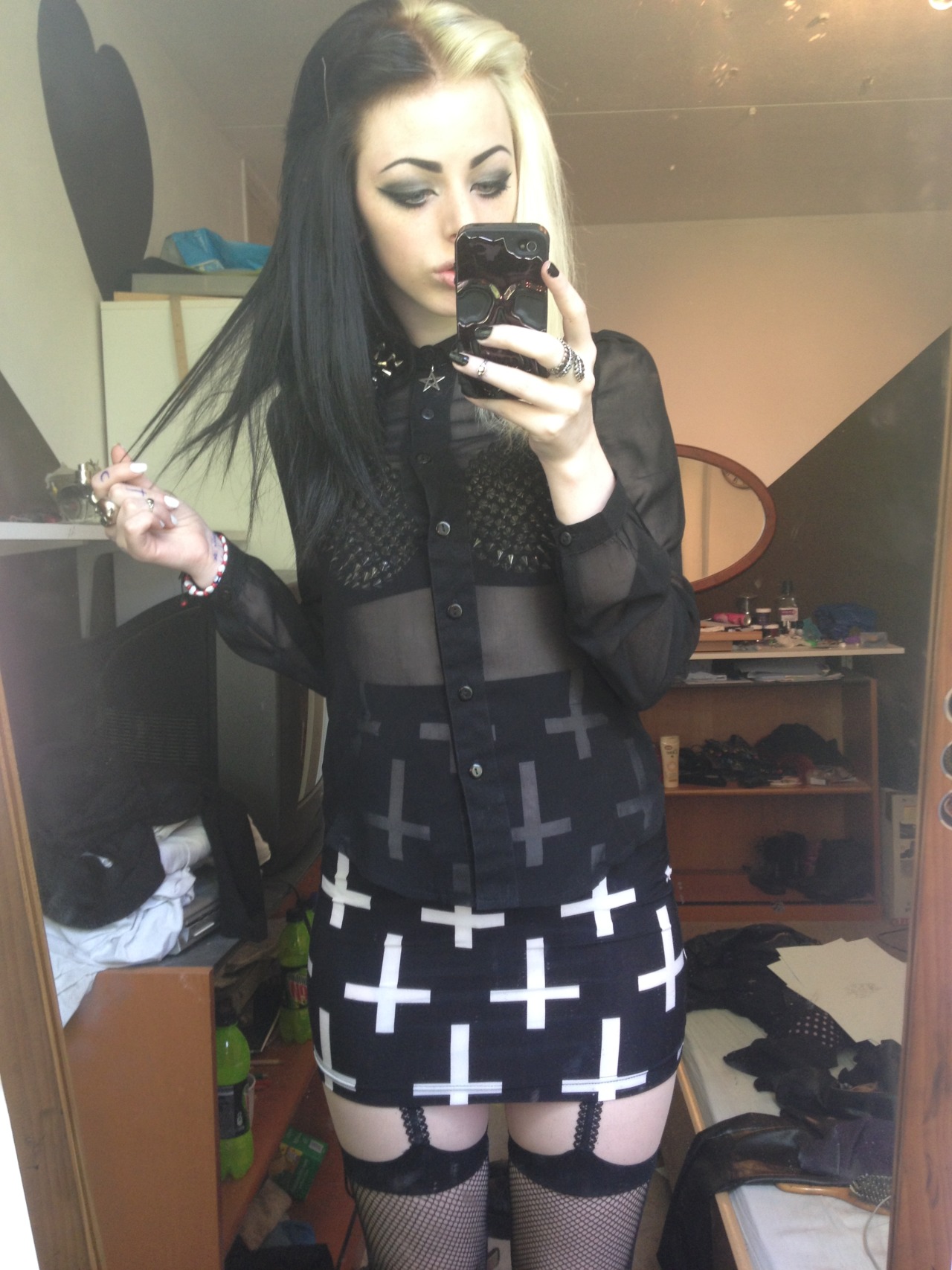 baby-cum:  breatheandgoon:  for the anon who wanted, for some reason, a outfit of