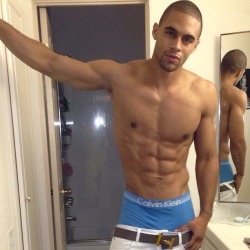 swagthirsty:  deevoswag.tumblr.com   I want him