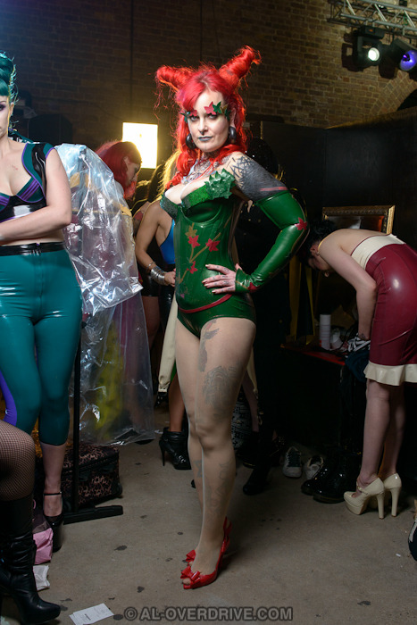 shellydinferno:  Slaughter House Couture fashion show Photos by Al Overdrive http://www.facebook.com/shellydinferno