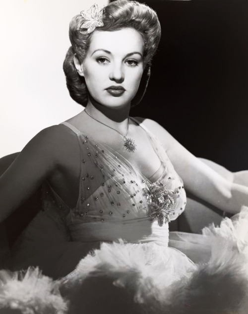 allthroughthenightb:  Betty Grable.  porn pictures