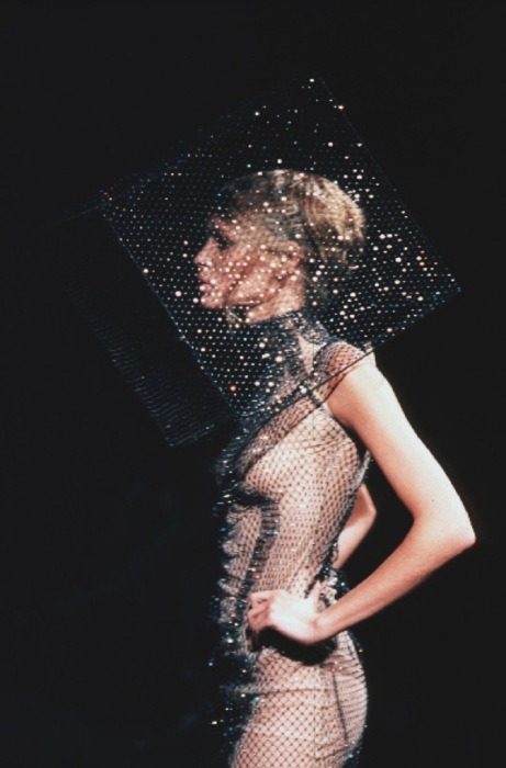  Alexander McQueen SS 1999 