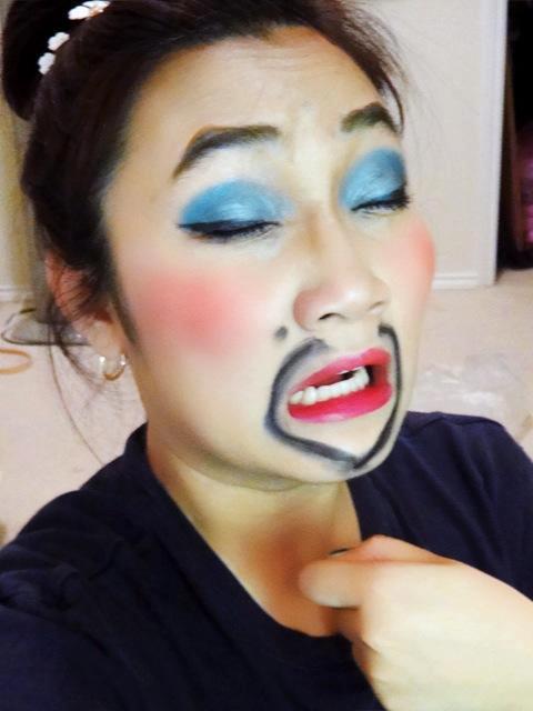 tentacuddles:  kaeho:  Mulan - One Woman Show I’ll eventually do the rest…  oh my god, THE SHAN YU THOUGH. 