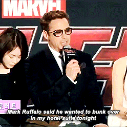 ardijey: markruffalo, RDJ and a lost Chris Evans (x)