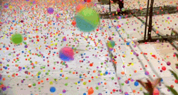 flyngdream:250,000 bouncy balls dropped down