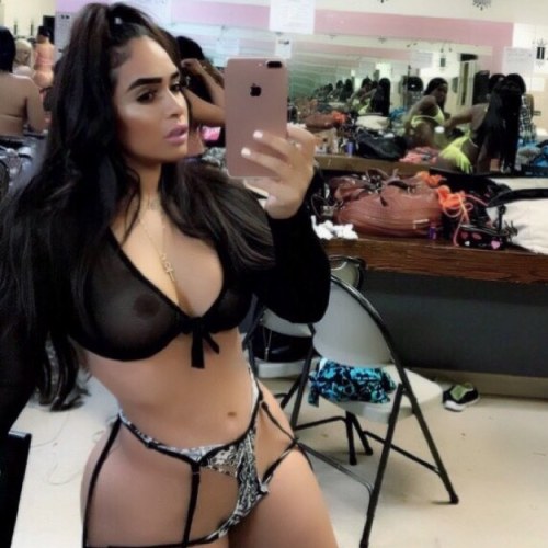 stripper-locker-room:  https://www.instagram.com/gizflyerthanu/