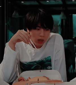 jinsjade: nom nom nom