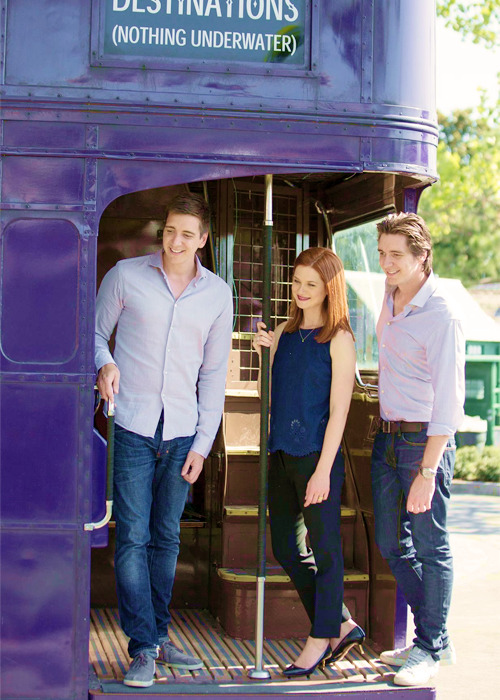 wright-love-blog:  Bonnie Wright and Phelps twins aboard the Knight Bus (6/5/14) 