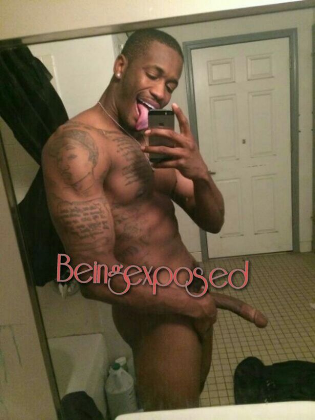 texaslove2013:  tightholebigdick:  I need ALL of him http://tightholebigdick.tumblr.com/