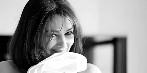 mbelluccidaily:Monica Bellucci behind the scenes of her Madame Figaro photoshoot