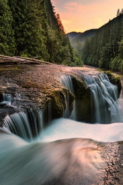 ponderation:  Photogenic Lower Lewis by PDidsayabutra  