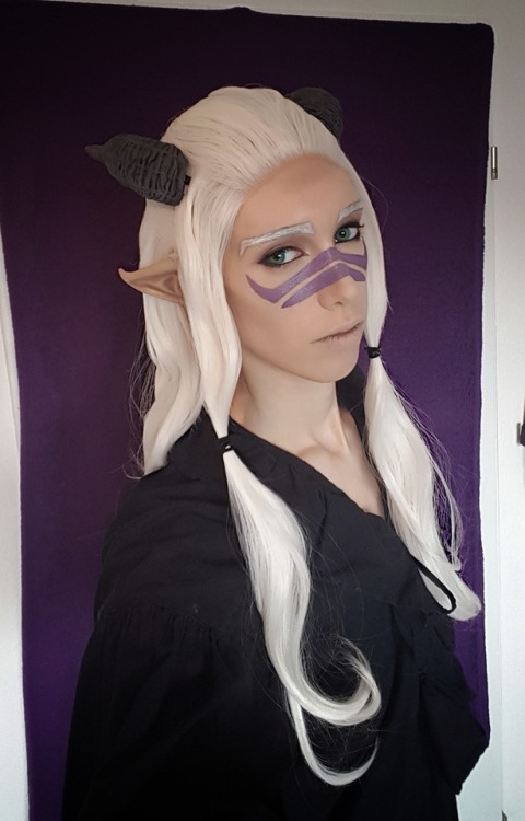 Moonshadow Elf Runaan from TheDragonPrince NetflixIch love his character design. White hair and po