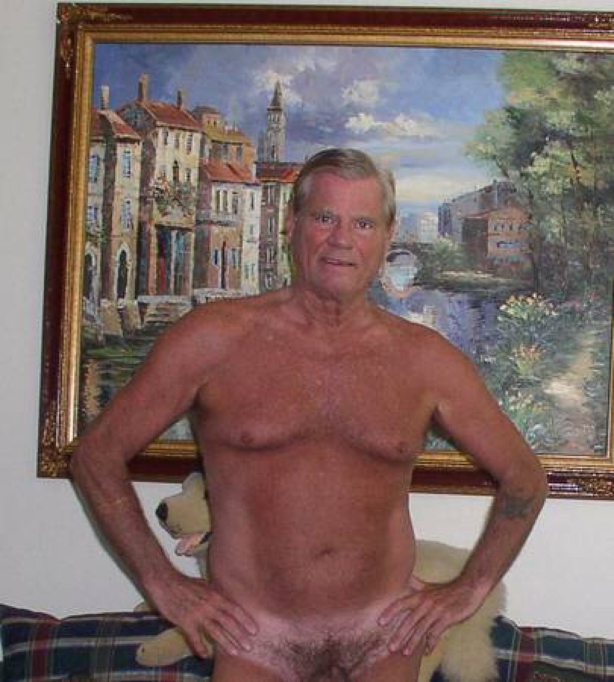 toddcdn40:  handjobguy1:  Straight dad  Mmmm sexy fucker 😋😋👅❤️❤️❤️