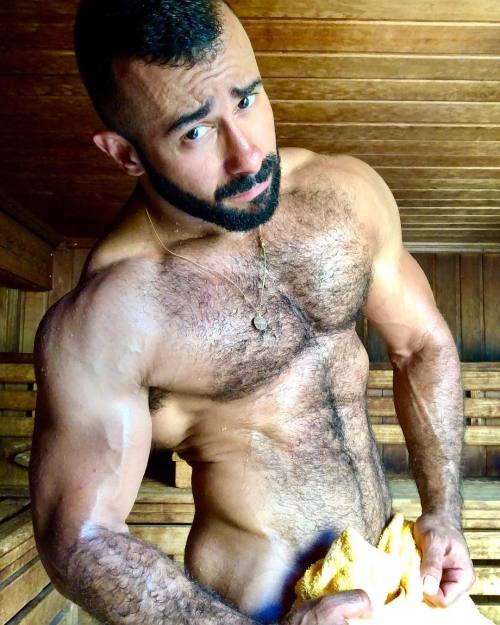 ultra-masculine:  Alejandro Wolf (@guessrey