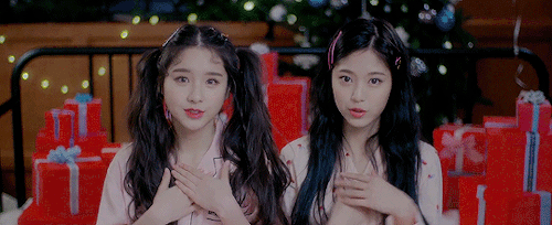 hyuunjin: merry christmas! ✨