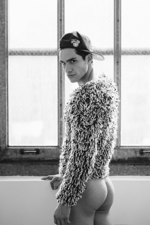 famous-skin:  Marvin Cortes