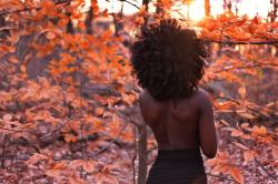 kieferdixon: @kieferdphotography X @pauleoue. #photographer #KieferDixon #kieferdphotography #fall #nature #melanin #melaninmonday #afro #hair #orange #leaves #beautiful #beauty #skin #tone #blackbeauty #blackexcellence #sunset #canon #editorial #dope