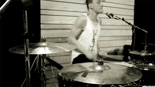 bedfordanes:   defeatuh-deactivated20190506: George drumming  aka the world’s biggest turn on 