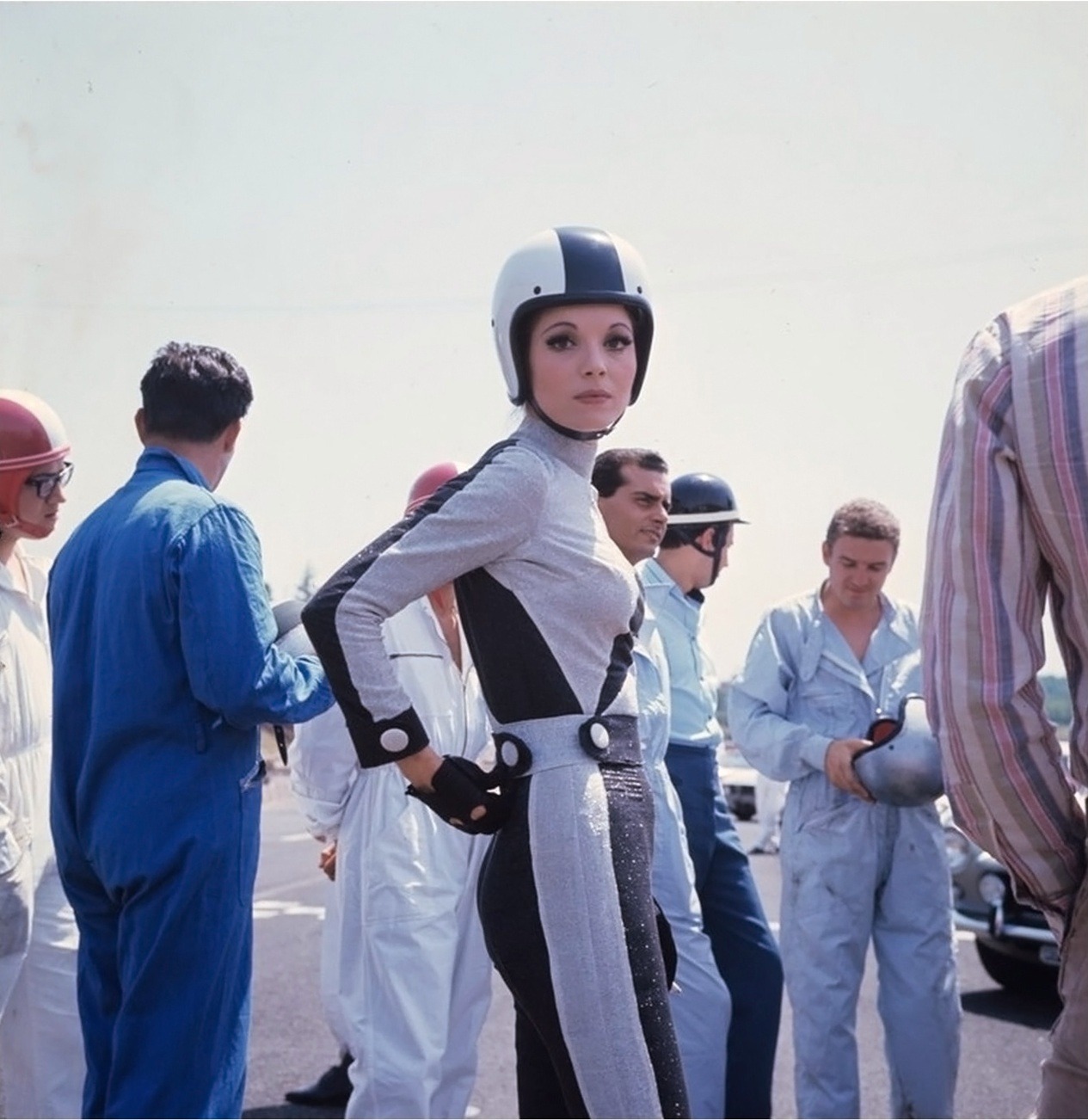 thechemistryset:  Elsa Martinelli, Come imparai ad amare le donne martinella, 1966(Photographs: