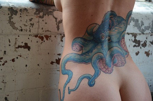 Octopi Ink of a different kind Jeff Gogue → Tumblr. • Instagram • Blog • Web Kurt Fagerland → Tumblr. • Instagram • Twitter • Web Les Collier → Instagram • Facebook Johnny Jackson → Web (model: Mizuz Inkaholik → Web) Adam Kremer