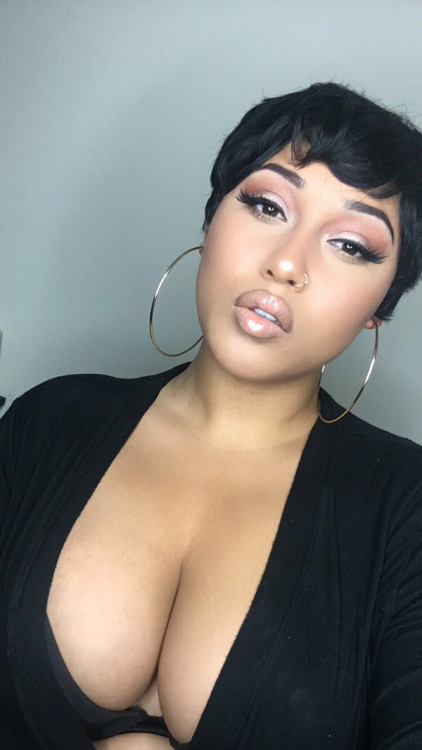 tellietime:Selfies from today 💫